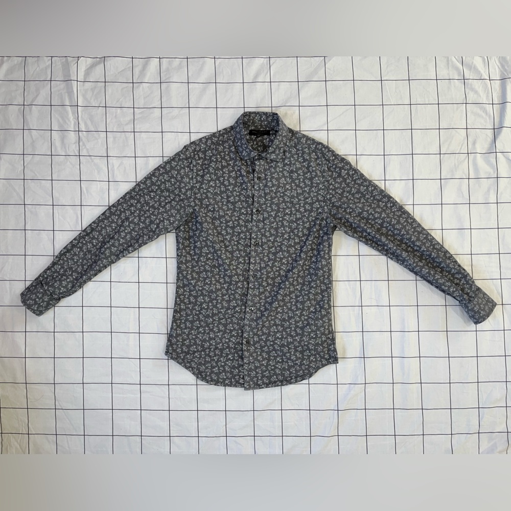 Banana Republic dress shirt. Gray floral print.